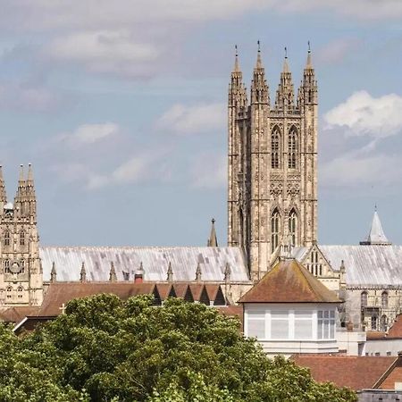 The Most Central Apartment In Canterbury Stunning Interiors, Fully Equipped, City Views And Free Wifi! Exterior foto